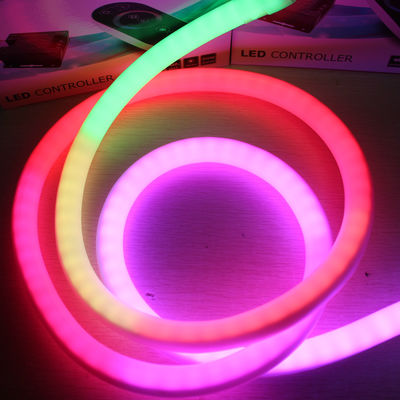 Dynamische kleurveranderende 360 neon flex rgb dmx 24v led neon flex chasing touw 10 pixel / m