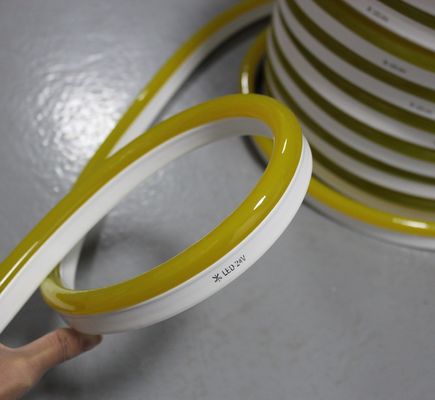 China fabriek direct beste kwaliteit waterdicht IP65 LED Neon Flex gele kleur jas pvc neon touw